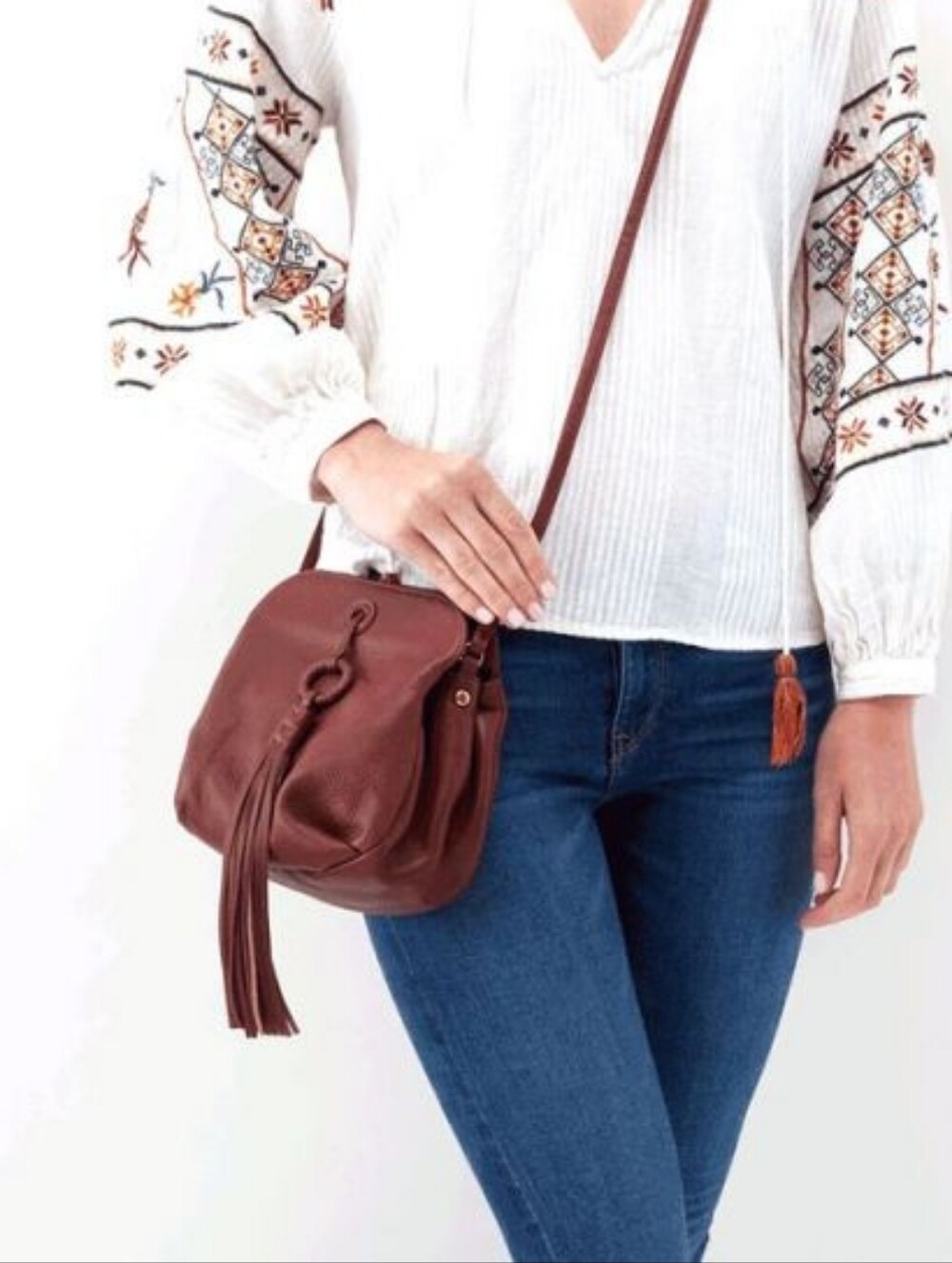 Hobo Birdy Crossbody Bag In Colour Port